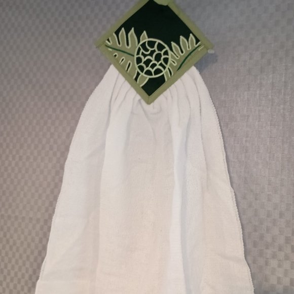 NWT Hawaiian Print Kitchen Towel - Picture 2 of 6